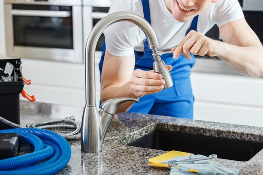 Faucet Repair and Replacement Services